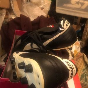 SYNSTAR-TOP ll Men’s Cleated sport shoe